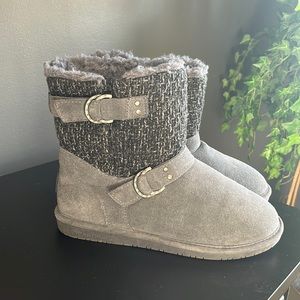 Bearpaw ankle boots size 10